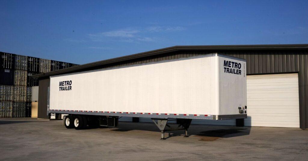 Why Your Company Should Rent Dry Van Trailers