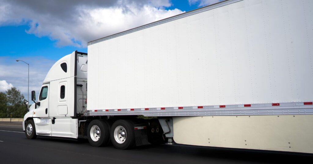 Leasing vs. Renting Semi-Trailers: Which To Choose