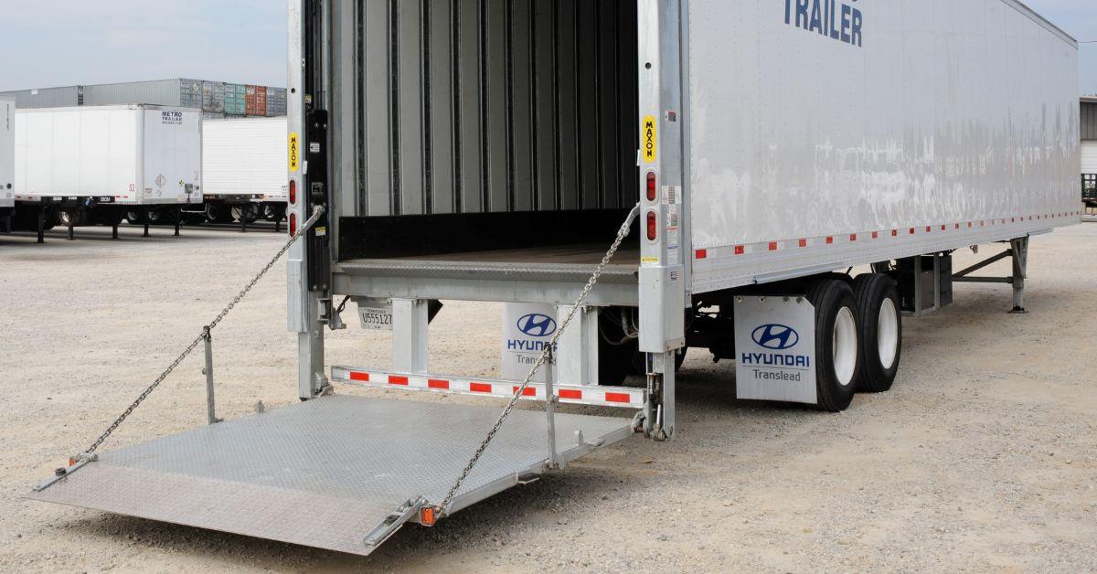 Top Industries That Benefit From Trailer Rentals